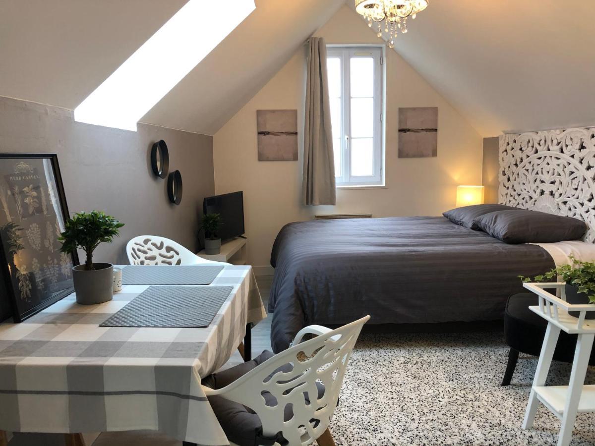 Maison Quatre Freres Louviers Esterno foto